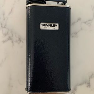 Stanley Navy Blue Flask 8oz